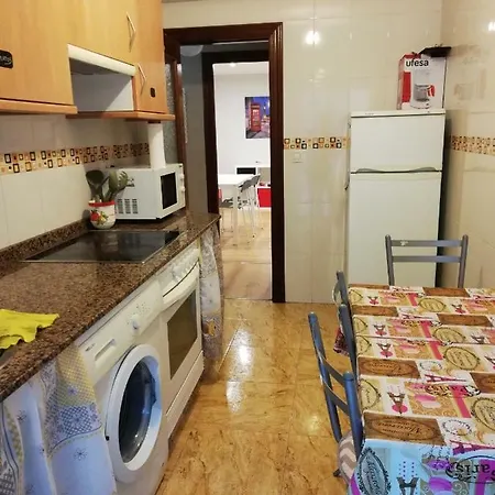 Quintanilla アパート ヒホン